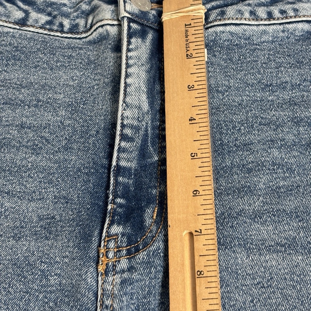 Ava & Viv Womens Plus Size 26 Bermuda Shorts High Rise Relaxed Stretch Denim NWT - Picture 9 of 10